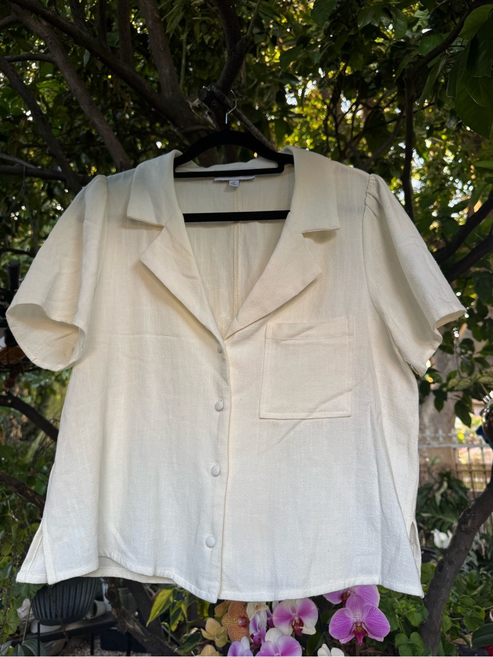 Gilli Ivory Short Sleeve Button Front Shirt